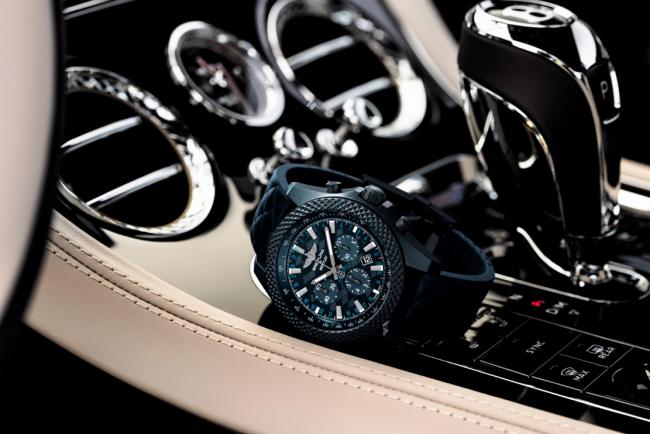 Breitling bentley gt laquo dark sapphire raquo edition pour accompagner la nouvelle gt 